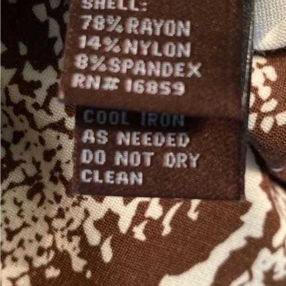 J. McLaughlin Brown and Ivory Snake Print Pencil Skirt Stretch Size 6 - Picture 4 of 4